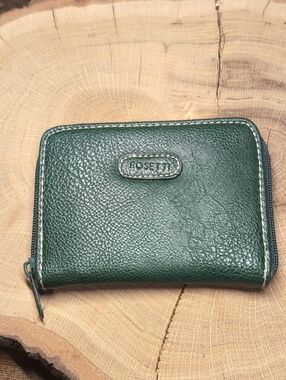 Rosetti Forest Green Pebbled Leather Zip Card Wallet